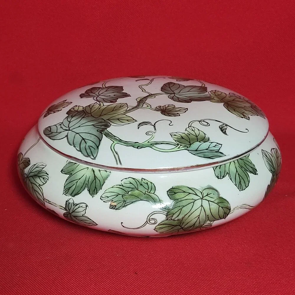 Andrea by Sadek Ivy Porcelain Trinket Dish with Lid Dresser Vanity Jewelry Holde